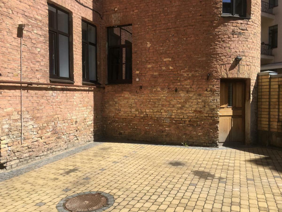 Apartments In Art Nouveau District Riga Exterior photo