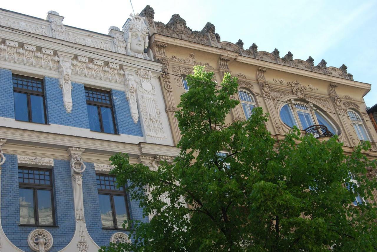 Apartments In Art Nouveau District Riga Exterior photo